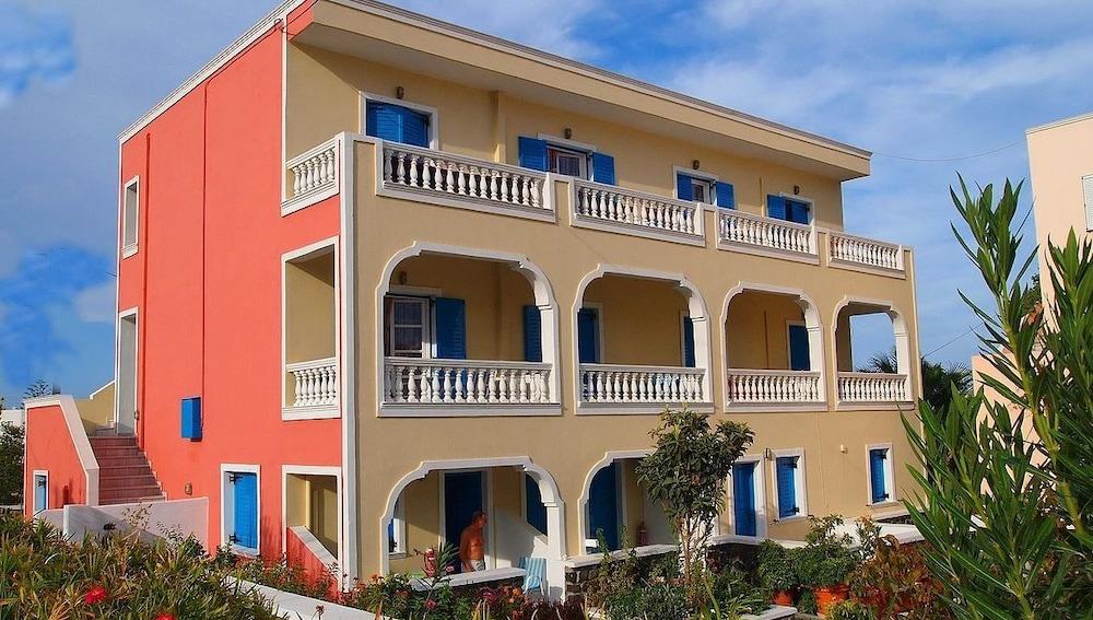 Hotel Avra Kamari  Exterior photo
