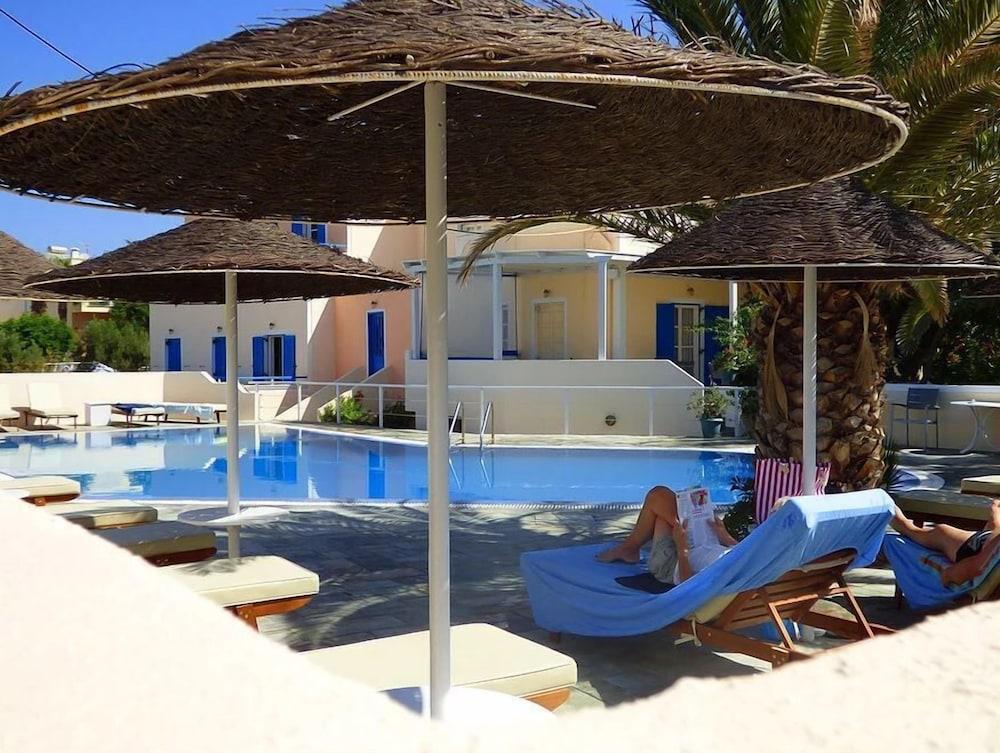 Hotel Avra Kamari  Exterior photo
