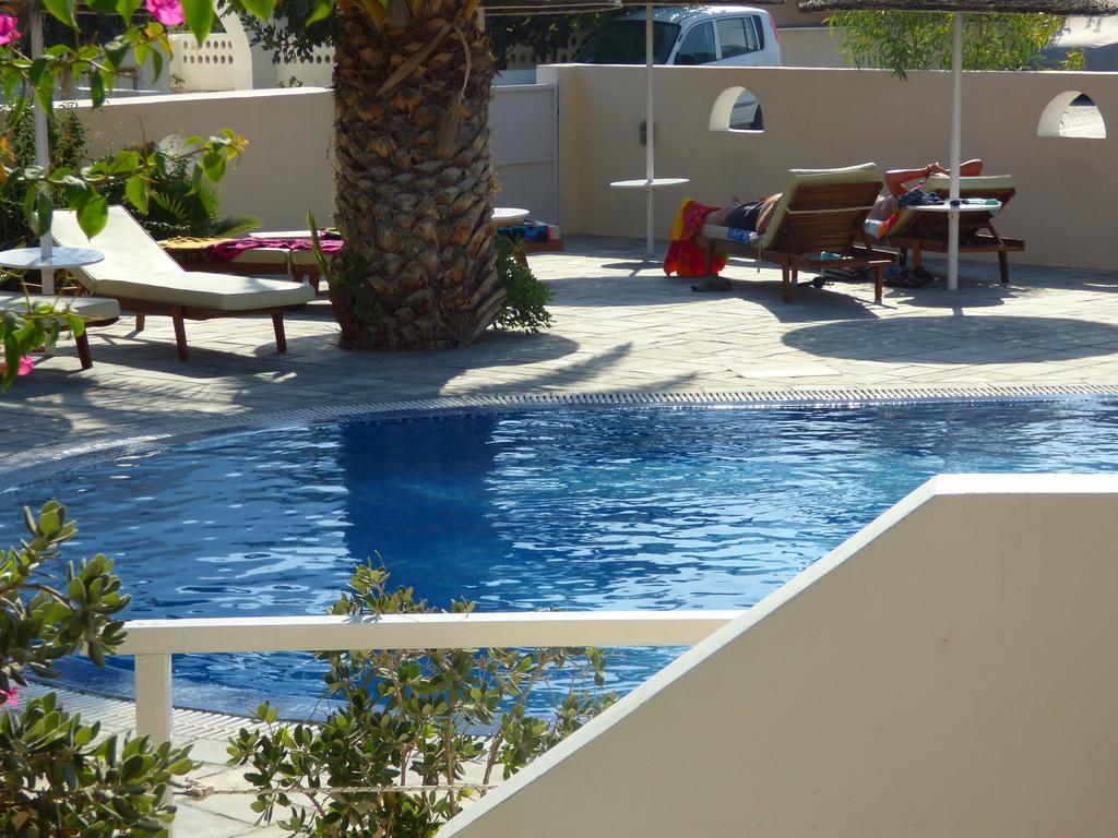 Hotel Avra Kamari  Exterior photo